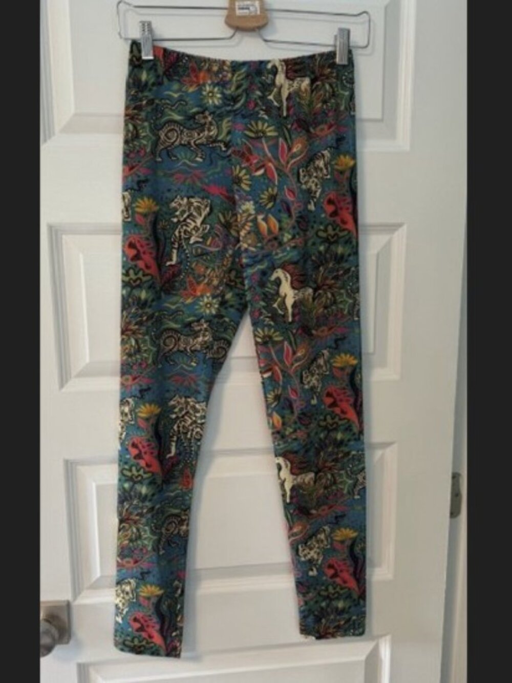 LA DoubleJ Leggings in Colorful Print - Picture 2 of 7